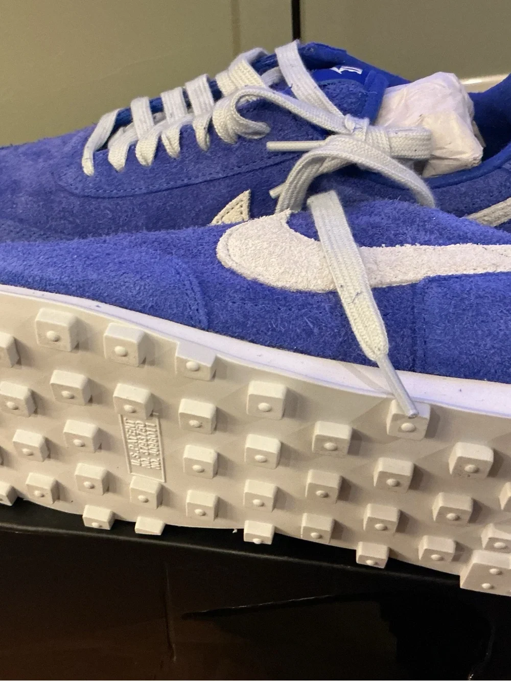 Nike Daybreak SP Hyper Royal Blue. IQ0635-400 men’s 8.5 women’s 10 no lid on box